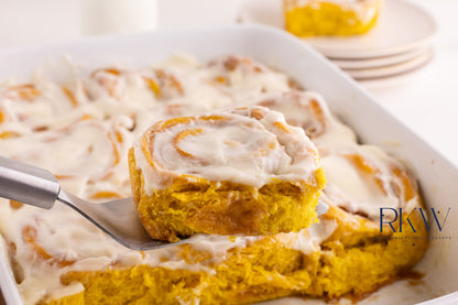 Pumpkin Cinnamon Rolls- Exclusvie