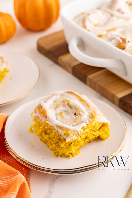 Pumpkin Cinnamon Rolls- Exclusvie