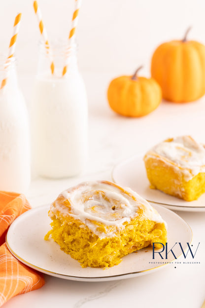 Pumpkin Cinnamon Rolls- Exclusvie