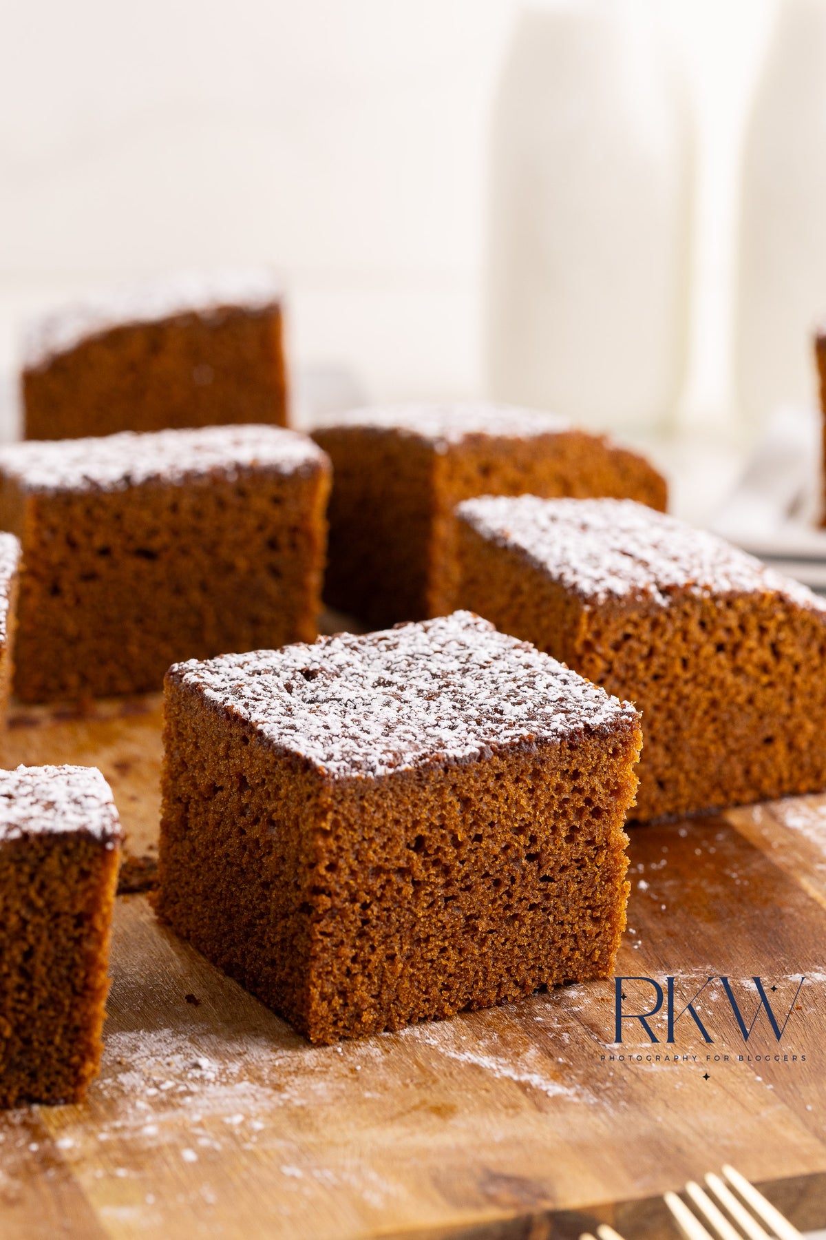 Old-Fashioned Gingerbread Cake- Exclusive